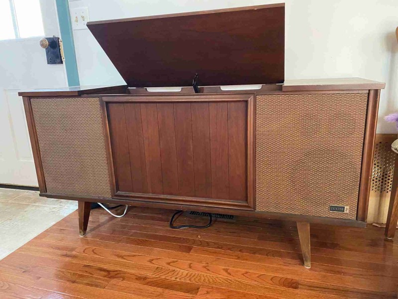 MT1971 Zenith b.jpg