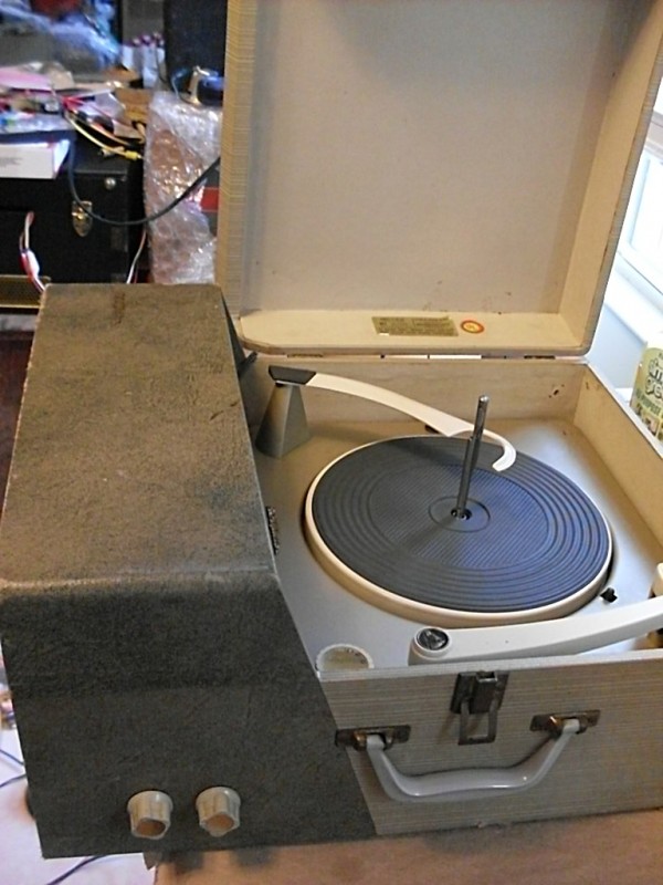 1957 RCA-3.JPG