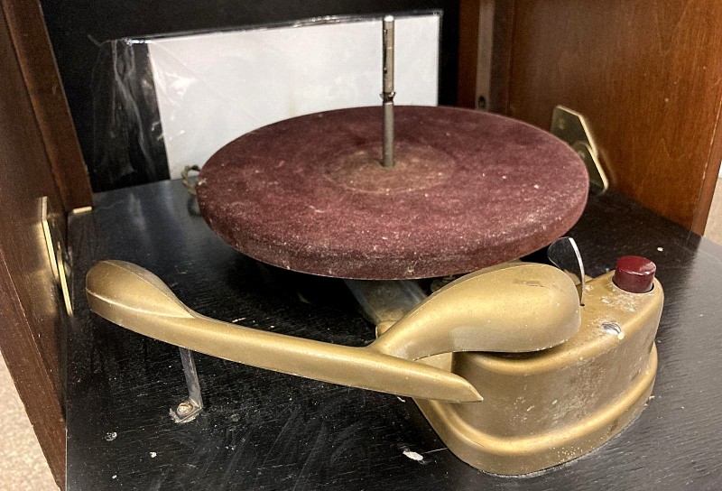 Farnsworth Radio-Phono.jpg
