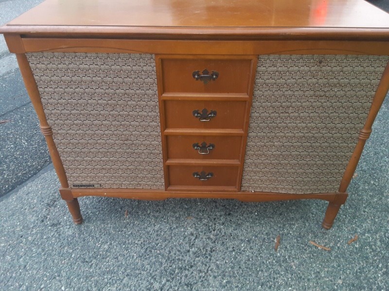 RCA 3VF244X console stereo.jpg