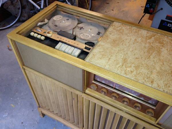 bruce's 58 CG top with Tape deck.jpg
