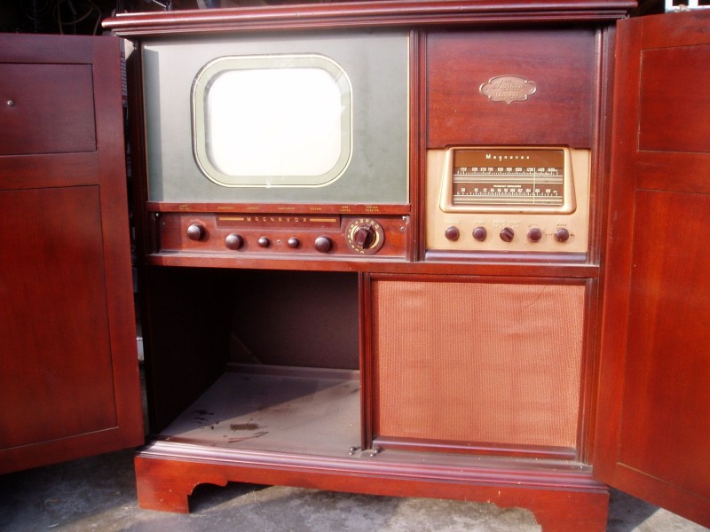Magnavox TV Console.jpg