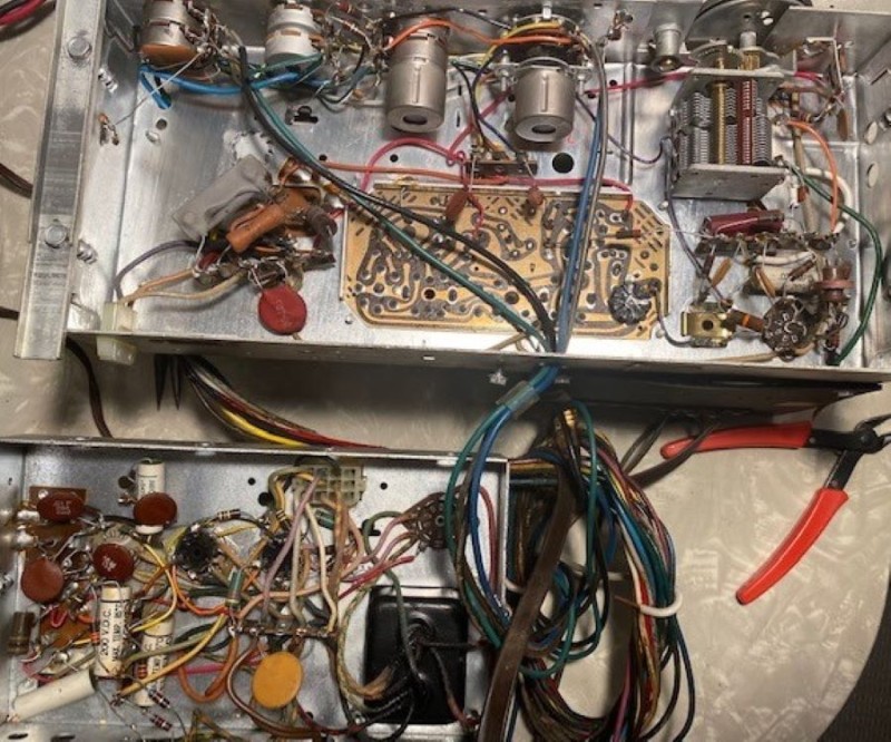 2ST259 chassis 86-00 amp 59-14 tuner.jpg