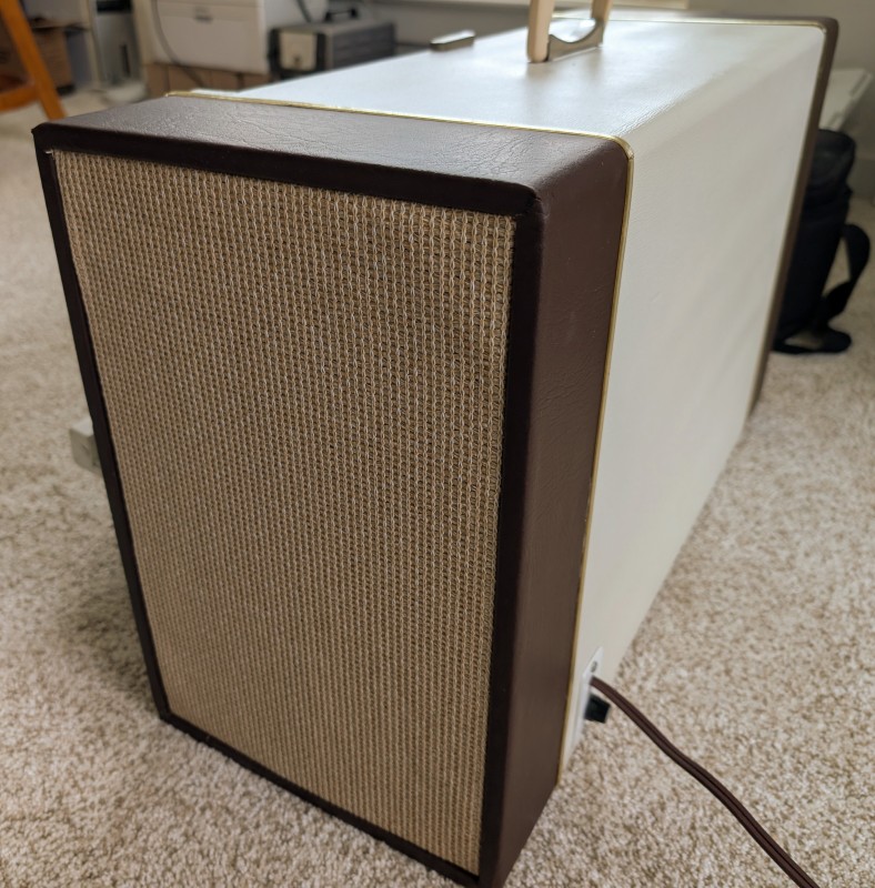 Back view with fuse and power cord