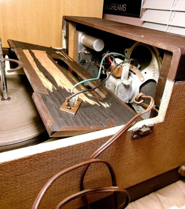 V-M 1275 open amp.JPG
