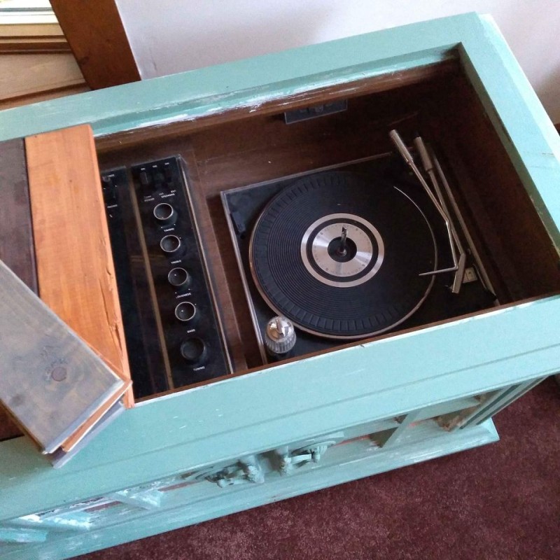 ugly console 2.jpg